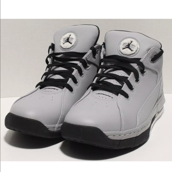 Jordan Ol' School Low Wolf Grey Black Basketball - Picture 2 of 5